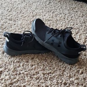 Mens Under Armour Black Athletic Shoe Size 11